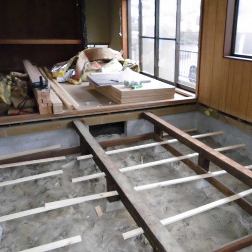 滋賀県大津市　H様　リビングのリフォーム工事中